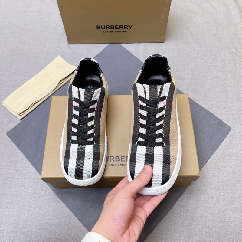 Burberry Sneakers